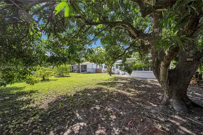 6351 NW 38th Ter, Virginia Gardens, FL 33166 - Photo 26