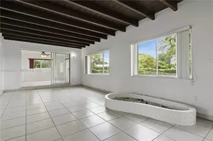 6531 W 8th Ave, Hialeah, FL 33012 - Photo 2