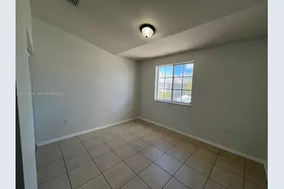 1675 SE 9th Ter, Homestead, FL 33034 - Photo 4