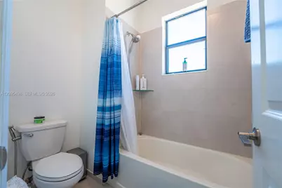 2588 SE 2nd St, Homestead, FL 33033 - Photo 4
