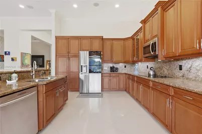 5421 SW 185th Ter, Miramar, FL 33029 - Photo 8