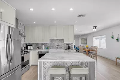 821 Harrison St, Hollywood, FL 33019 - Photo 12