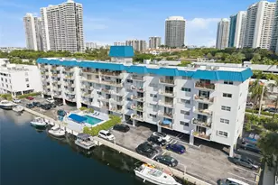 3770 NE 171 St, North Miami Beach, FL 33160 - Photo 30