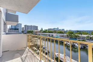 3770 NE 171 St, North Miami Beach, FL 33160 - Photo 22