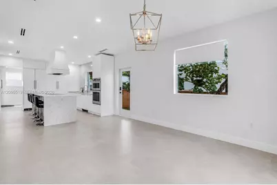 1636 SW 9th St, Miami, FL 33135 - Photo 30