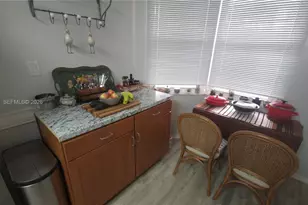 7974 Sailboat Key Blvd, Other City - In The State Of Florida, FL 33707 - Photo 6