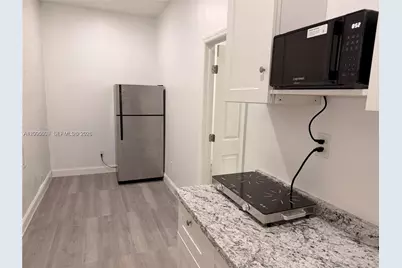 2804 NW 7th Ct #2804, Fort Lauderdale, FL 33311 - Photo 2