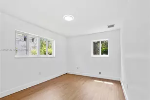 940 NE 85th St, Miami, FL 33138 - Photo 16