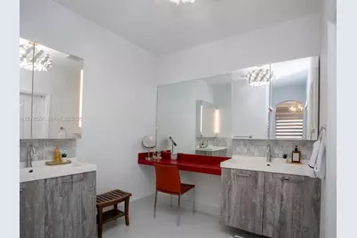 11480 NW 81st Ter, Doral, FL 33178 - Photo 34