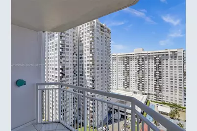 18071 Biscayne Blvd #1701, Aventura, FL 33160 - Photo 34