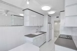 18071 Biscayne Blvd, Aventura, FL 33160 - Photo 12