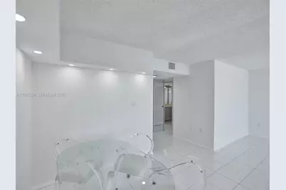 18071 Biscayne Blvd #1701, Aventura, FL 33160 - Photo 8