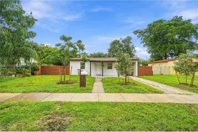 133 SW 22nd Ter, Fort Lauderdale, FL 33312 - Photo 1