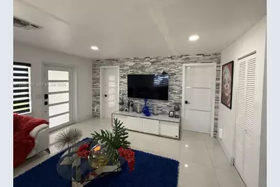 10516 NW 36th Pl, Miami, FL 33147 - Photo 12