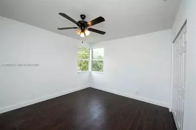 1127 SW 104th Way, Pembroke Pines, FL 33025 - Photo 26