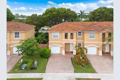 916 NW 135th Ter, Pembroke Pines, FL 33028 - Photo 42