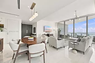 300 Biscayne Blvd Way, Miami, FL 33131 - Photo 6