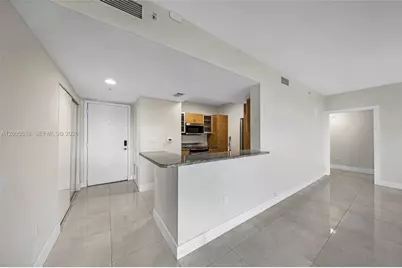 2775 NE 187th St #318, Aventura, FL 33180 - Photo 4