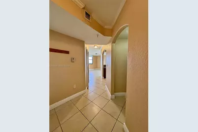 2301 SW 27th Ave #1500, Miami, FL 33145 - Photo 6
