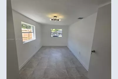 760 NW 126th St, North Miami, FL 33168 - Photo 18