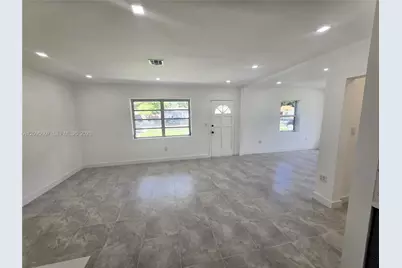 760 NW 126th St, North Miami, FL 33168 - Photo 16