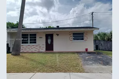 1701 SW 70th Ave, North Lauderdale, FL 33068 - Photo 1