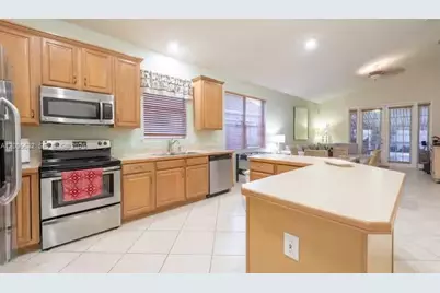 13345 Meadow Bay Loop, Winter Garden, FL 32824 - Photo 2