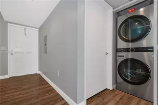 550 SW 138th Ave, Pembroke Pines, FL 33027 - Photo 30