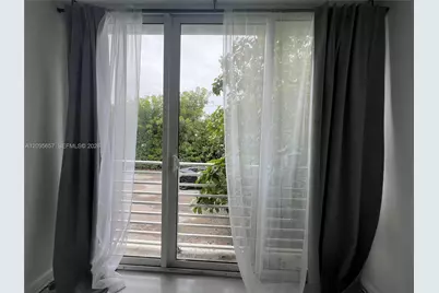 542 SW 3rd St #E3, Miami, FL 33130 - Photo 4