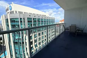 1200 Brickell Bay Dr, Miami, FL 33131 - Photo 12
