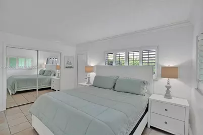2124 NE 5th Ave #107, Wilton Manors, FL 33305 - Photo 14