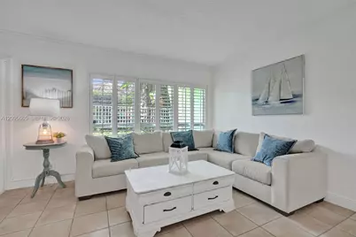 2124 NE 5th Ave #107, Wilton Manors, FL 33305 - Photo 8