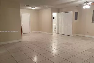 7601 Venetian St, Miramar, FL 33023 - Photo 4