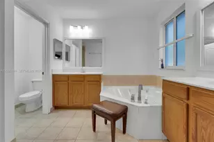 21007 NW 14th Pl, Miami Gardens, FL 33169 - Photo 20