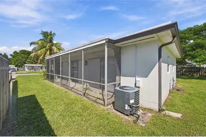 1944 Baythorne Rd, West Palm Beach, FL 33415 - Photo 32