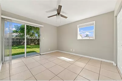 1944 Baythorne Rd, West Palm Beach, FL 33415 - Photo 16