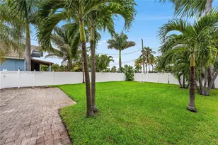 711 Tyler St, Hollywood, FL 33019 - Photo 32