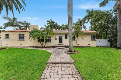 711 Tyler St, Hollywood, FL 33019 - Photo 1