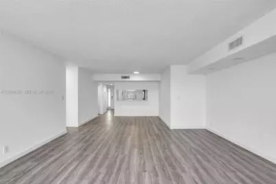 2767 Carambola Cir S #402, Coconut Creek, FL 33066 - Photo 8