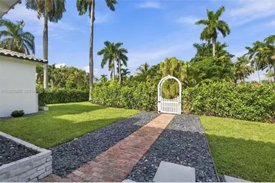 7821 Coquina Dr, North Bay Village, FL 33141 - Photo 30