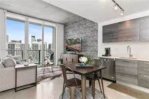 151 SE 1st St, Miami, FL 33131 - Photo 22