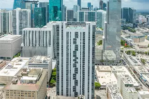 151 SE 1st St, Miami, FL 33131 - Photo 40