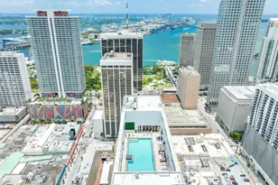 151 SE 1st St, Miami, FL 33131 - Photo 38