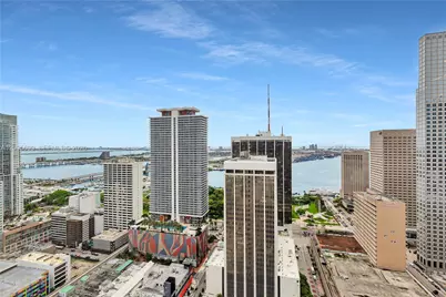 151 SE 1st St #3103, Miami, FL 33131 - Photo 32