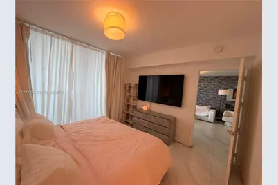 488 NE 18th St #2205, Miami, FL 33132 - Photo 8