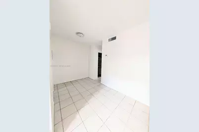 63 NE 10th St #12, Homestead, FL 33030 - Photo 2