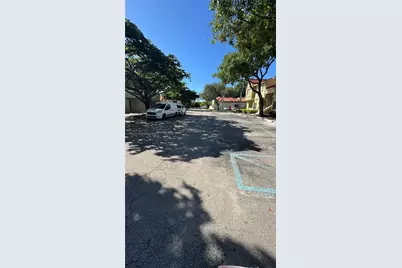 18348 NW 68th Ave #H, Hialeah, FL 33015 - Photo 10