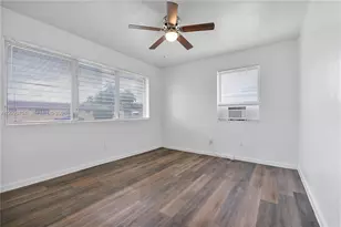 515 NE 150th St, Miami, FL 33161 - Photo 8