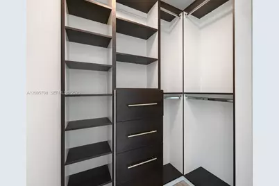 1300 S Miami Ave #3502, Miami, FL 33130 - Photo 22