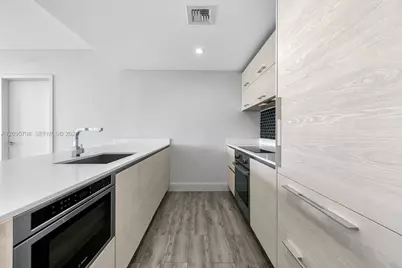 1300 S Miami Ave #3502, Miami, FL 33130 - Photo 16